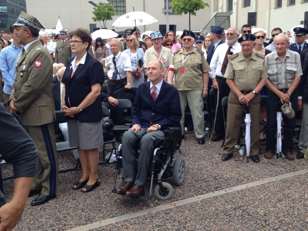 Piotr Pawłowski i inni uczestnicy sztafety Pokoleń w 2014 roku