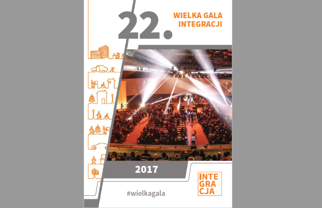 Napis 22. Wielka Gala Integracji i zdjęcie rozbawionej publiczności